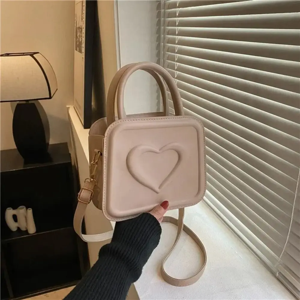 PU Чанти с форма на сърце 2023 Популярни модни квадратни чанти Messenger чанти Ретро ежедневни чанти за рамо